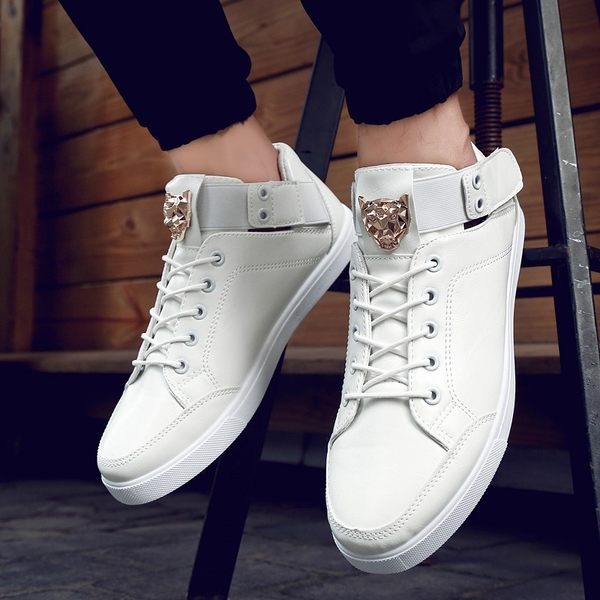 Ανδρικά παπούτσια με βελκρό σε 5 παραλλαγές για το χειμώνα , το  φθινόπωρο και την άνοιξη σε μαύρο, λευκό και χρυσό χρώμα