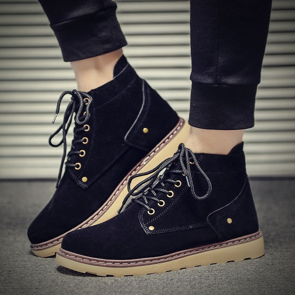 Χειμερινές ανδρικές μπότες με ανθεκτική σόλα σε καφέ, μαύρο και καφέ χρώμα με κορδόνια