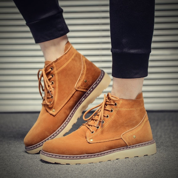 Χειμερινές ανδρικές μπότες με ανθεκτική σόλα σε καφέ, μαύρο και καφέ χρώμα με κορδόνια