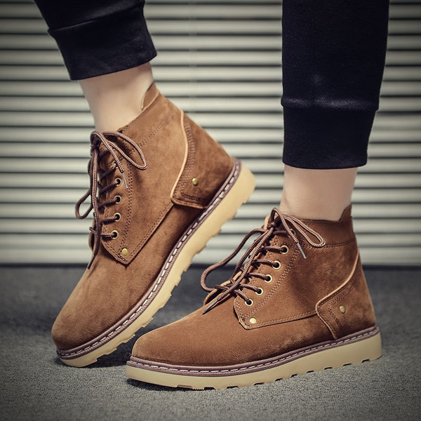 Χειμερινές ανδρικές μπότες με ανθεκτική σόλα σε καφέ, μαύρο και καφέ χρώμα με κορδόνια