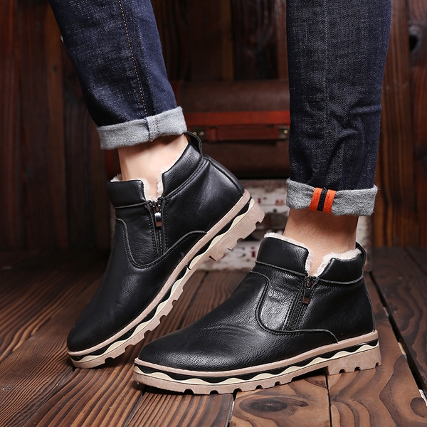 Ανδρικές μπότες για το χειμώνα με ανθεκτική σόλακαι φερμουάρ σε καφέ και μαύρο χρώμα
