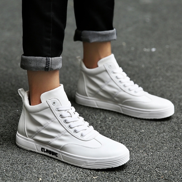 Стилни топли кецове за мъже с връзки в черен, бял и червен цвят с надпис 'Classic'