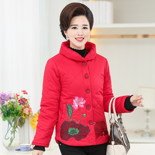 Дамско памучно яке с дължина до около ханша в различни модели за жени на средна възраст с цветя