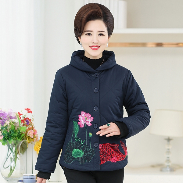 Дамско памучно яке с дължина до около ханша в различни модели за жени на средна възраст с цветя