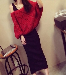 Дамски къс пуловер с дълъг ръкав, подходящ за пола с висока талия в бежов и червен цвят