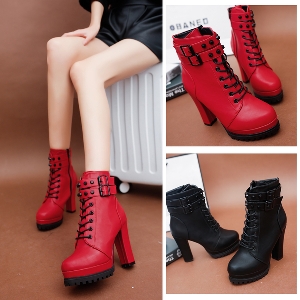 Γυναικείες ΝΕΕΣ  χειμωνιάτικες μπότες με πλατφόρμα σε κόκκινο και μαύρο χρώμα