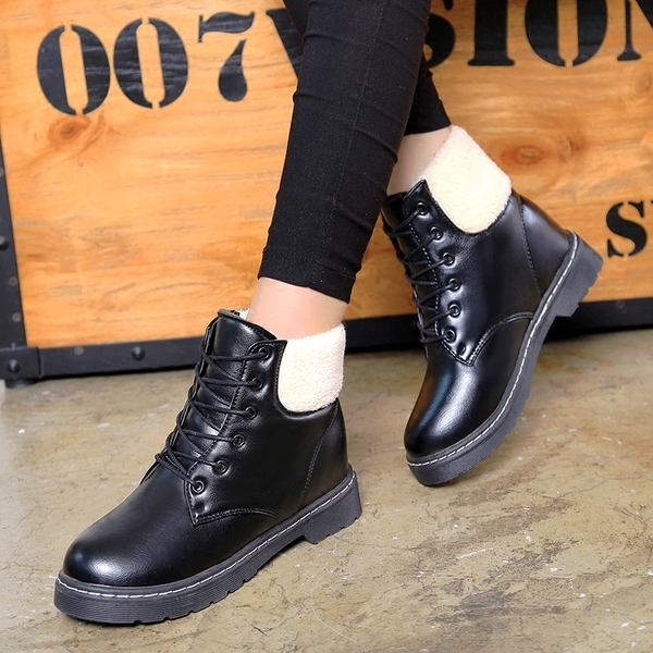 Дамски ватирани ежедневни боти от еко кожа черни, червени и бордо