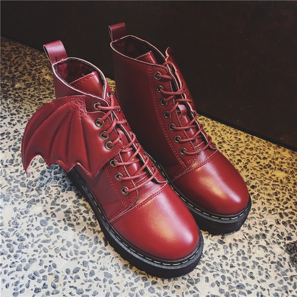 Дамски кожени  боти с крила: бордо, черни и кафяви