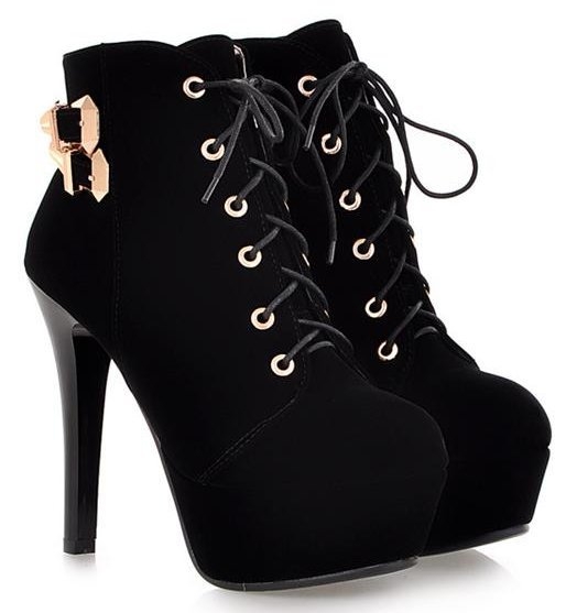 Дамски обукви с висок ток 