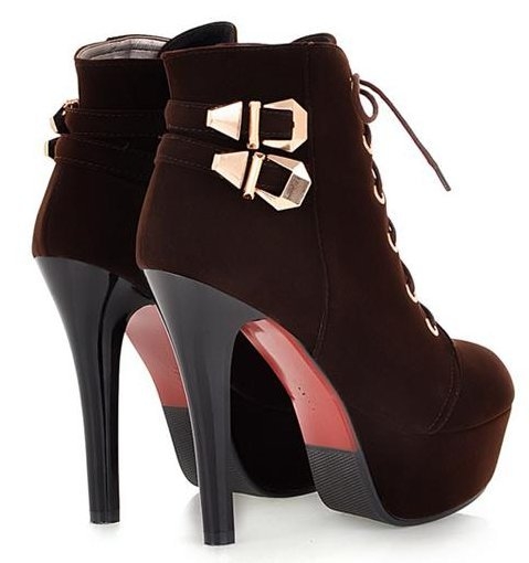 Дамски обукви с висок ток 