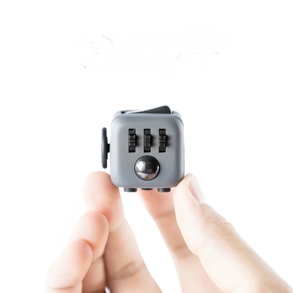 Специално кубче за облекчаване на различни начини на стреса