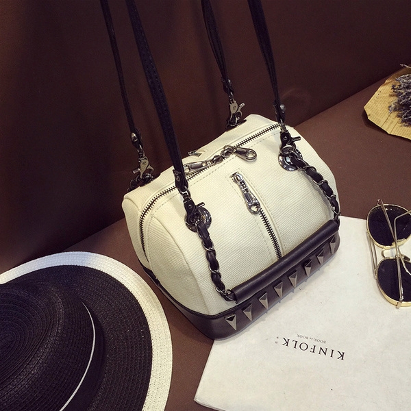 Дамска компактна чанта от изкуствена еко кожа и мека повърхност розова, бяла, черна