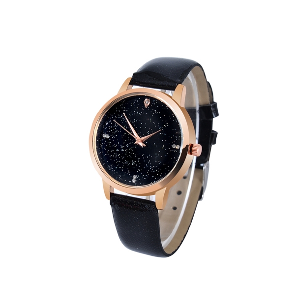 Стилен дамски часовник в три цвята- черен, бял и червен. 