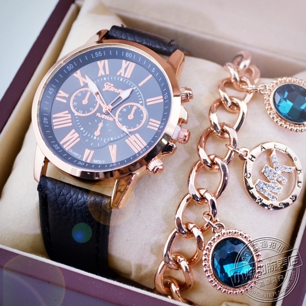 Ежедневен дамски часовник в 6 цвята - в син, бял, червен, черен и розов цвят. 