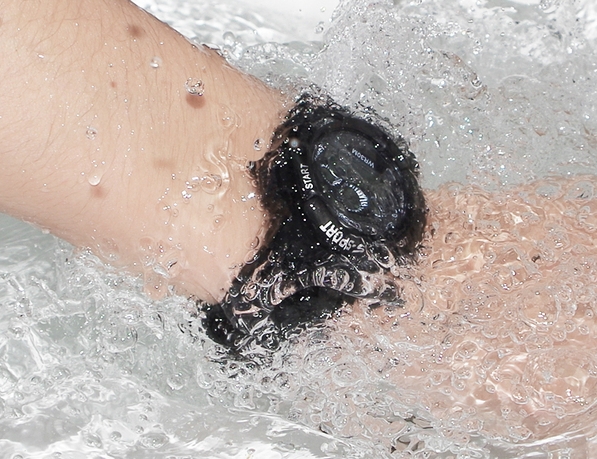 Водоустойчиви часовници подходящи за момичета и момчета. 