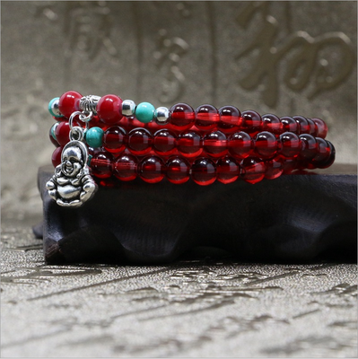 Женски гривни в различни варианти и размери - подходящи и за деца. 