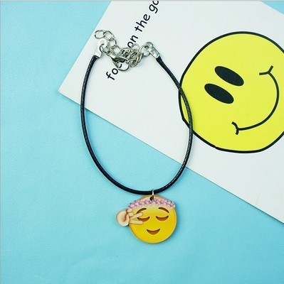 Женски гривни в различни варианти и размери - подходящи и за деца. 