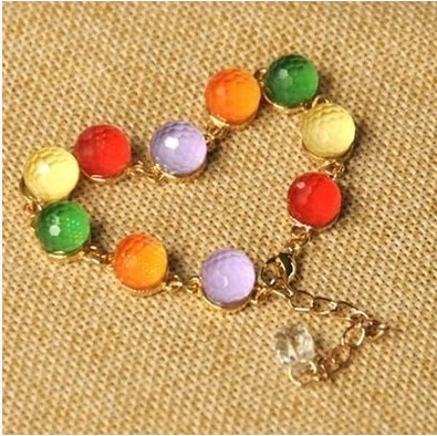 Женски гривни в различни варианти и размери - подходящи и за деца. 