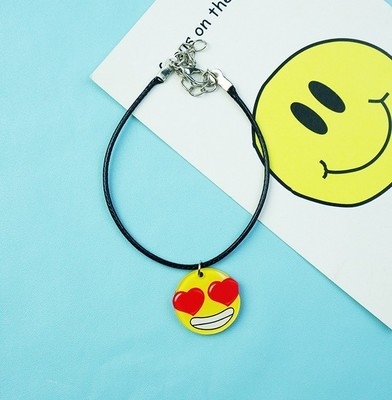 Женски гривни в различни варианти и размери - подходящи и за деца. 