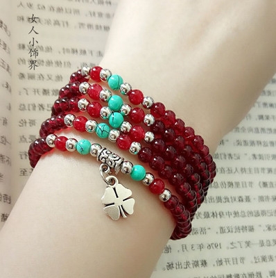 Женски гривни в различни варианти и размери - подходящи и за деца. 