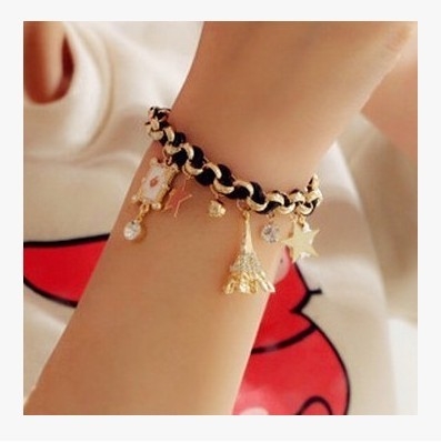 Женски гривни в различни варианти и размери - подходящи и за деца. 