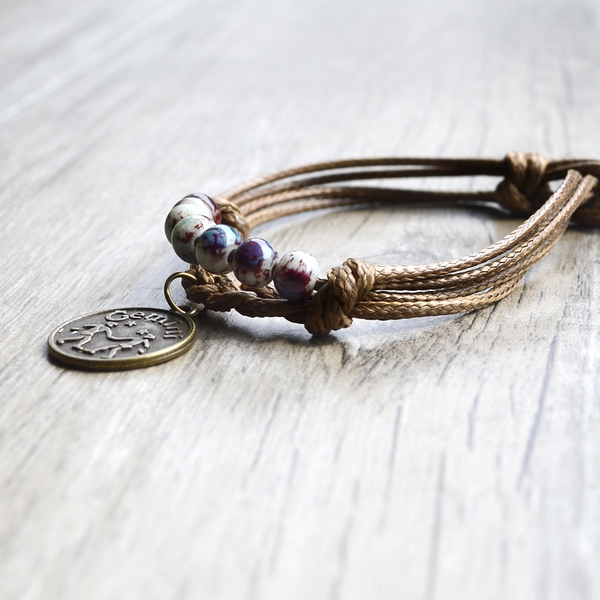 Χειροποίητα βραχιόλια με χαραγμένα Ζωδιακά - κατάλληλα για άνδρες και γυναίκες.