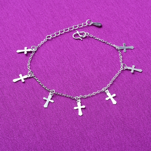 Дамски гривнички с различни мотиви