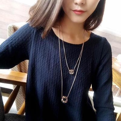 Висящи колиета за стилни дами в различни форми. 