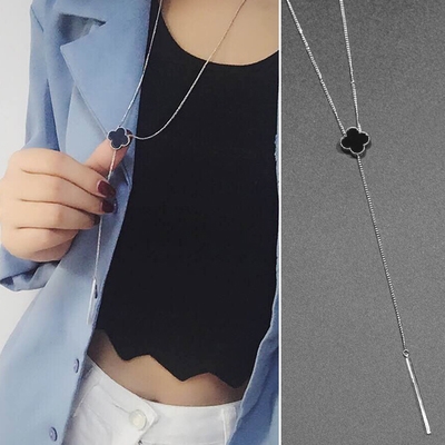 Висящи колиета за стилни дами в различни форми. 