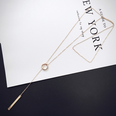 Висящи колиета за стилни дами в различни форми. 