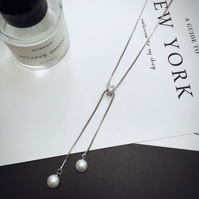 Висящи колиета за стилни дами в различни форми. 