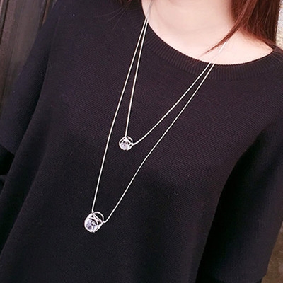 Висящи колиета за стилни дами в различни форми. 