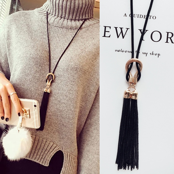 Висящи колиета за стилни дами в различни форми. 