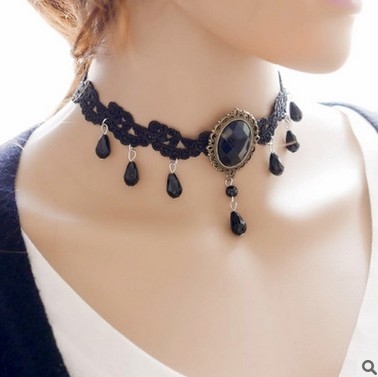 Елегантни модели колиета за специални поводи. 