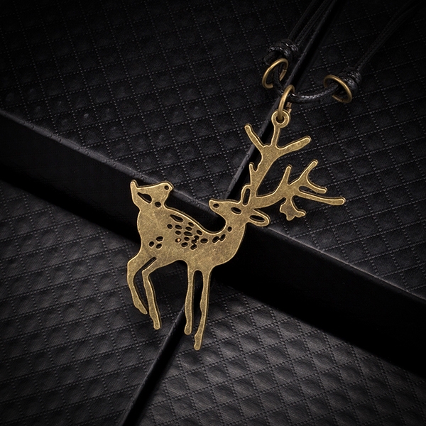 Спортно-елегантни колиета с  разнообразни видове. 