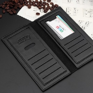 Μεγάλα ανδρικά πορτοφόλια σε μαύρο και καφέ χρώμα - κατάλληλα και για κάρτες.