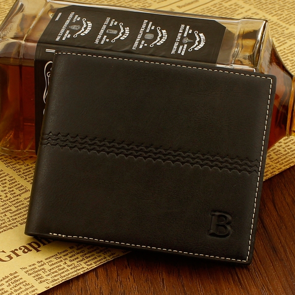 Стилни мъжки портфейли в тъмно и светло кафяв цвят. 
