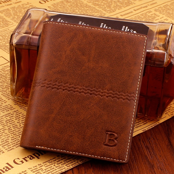 Стилни мъжки портфейли в тъмно и светло кафяв цвят. 