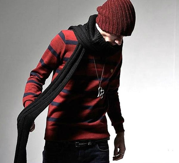 Есенно-зимни шалове за мъже в кафяв, бежов, сив и черен цвят. 