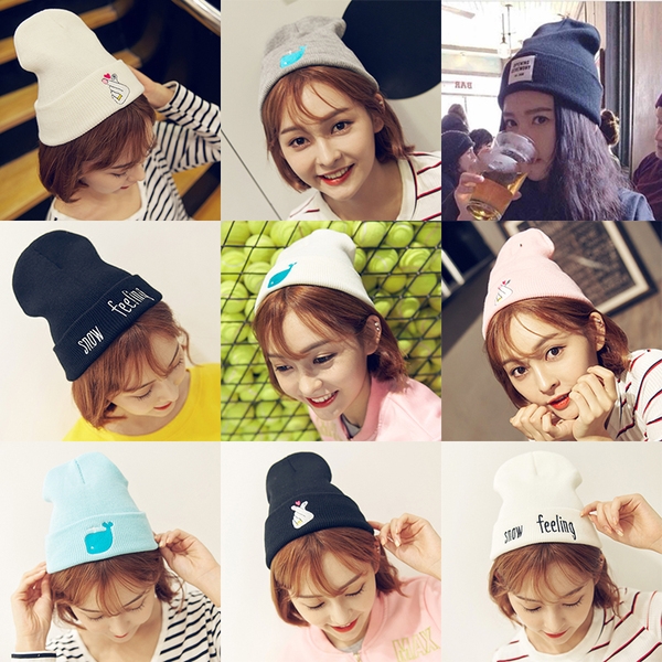 καπέλα Αθλητικά για τις γυναίκες με διαφορετικά σχέδια και χρώματα.