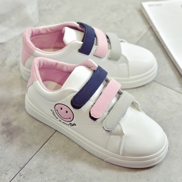 Дамски пролетно-есенни 2017 маратонки с лепки от изкуствена кожа три модела черни, бели и розови Smile 