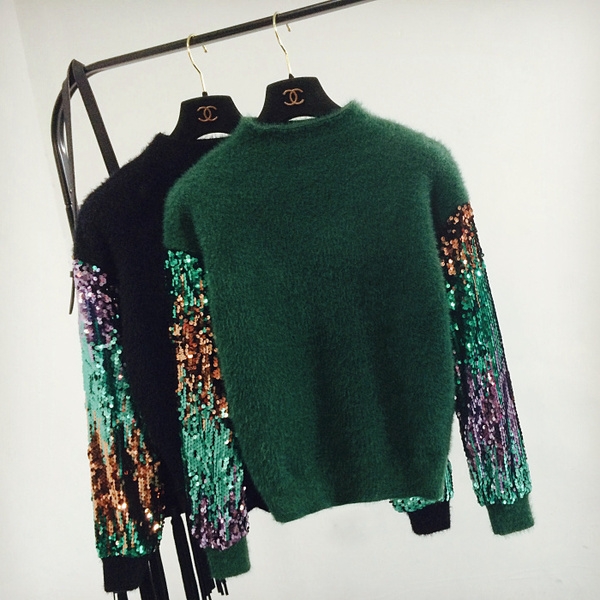 Дамски плюшен пуловер с пайети по ръкавите в три цвята