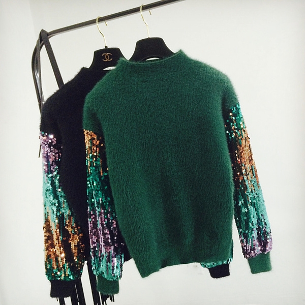 Дамски плюшен пуловер с пайети по ръкавите в три цвята