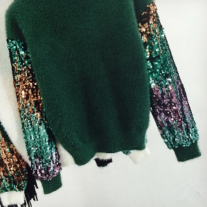 Дамски плюшен пуловер с пайети по ръкавите в три цвята
