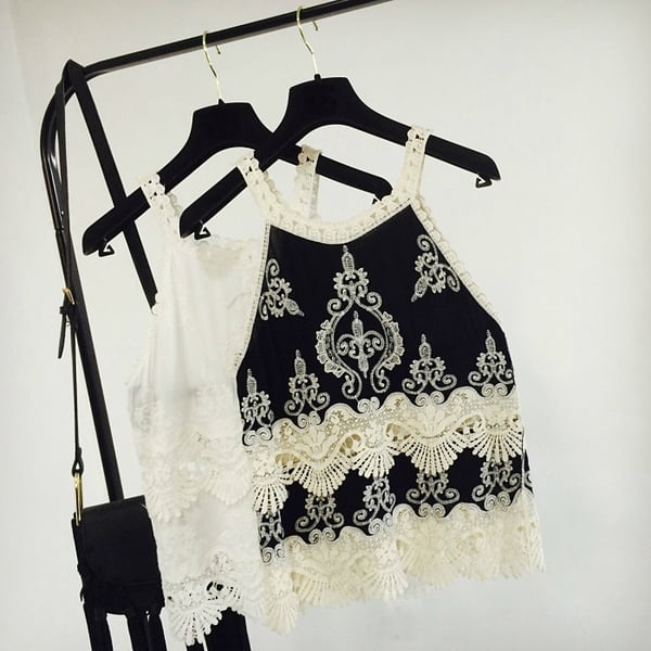 Дамски летен потник с дантела в два цвята черен и бял