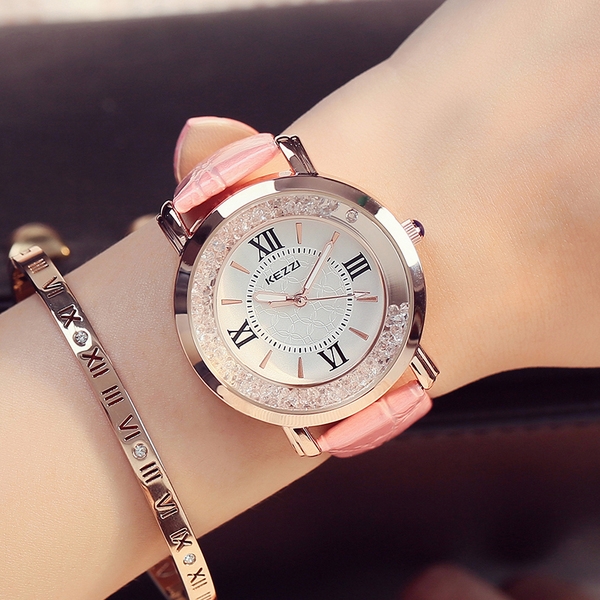 Дамски кварцов часовник с кожена каишка