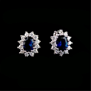 Γυναικεία πολυτελή σκουλαρίκια με μπλε πέτρες σε σχήμα λουλουδιών
