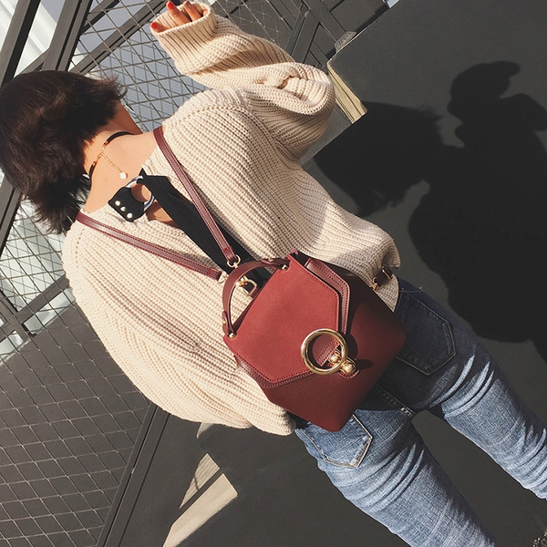 Дамска  малка раница и чанта 2 в 1  изработена от еко кожа в четири различни цвята