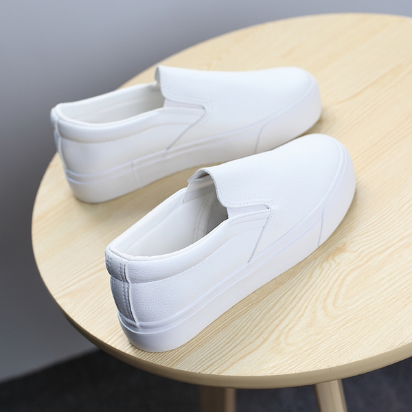 Дамски НОВИ пролетни мокасини: Черни, Бели, Розови