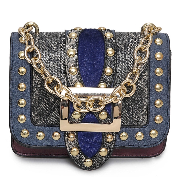 Дамска пищна малка чанта в два цвята с капси и верижка